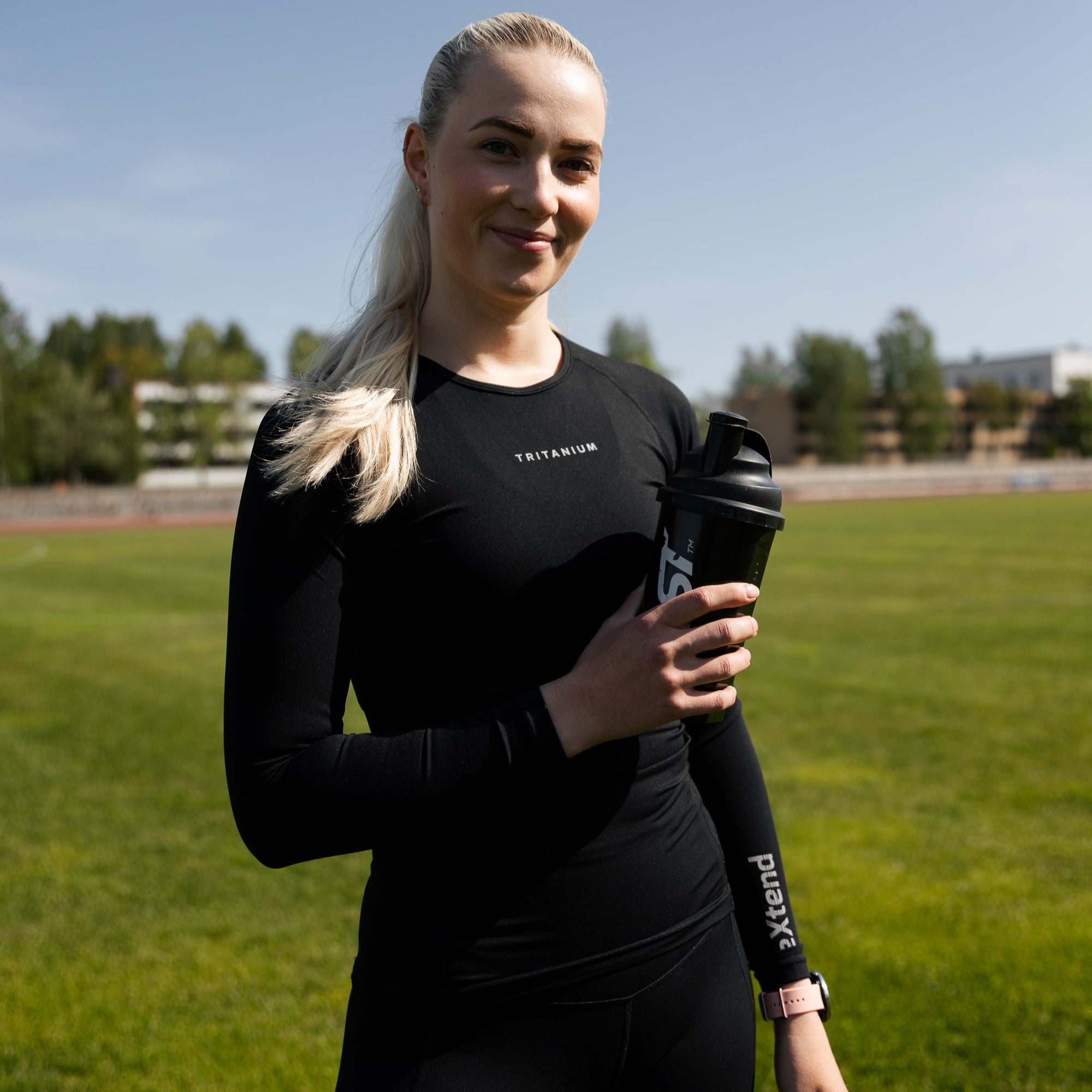 eXtend Performance – Women’s long sleeve Compression Shirt